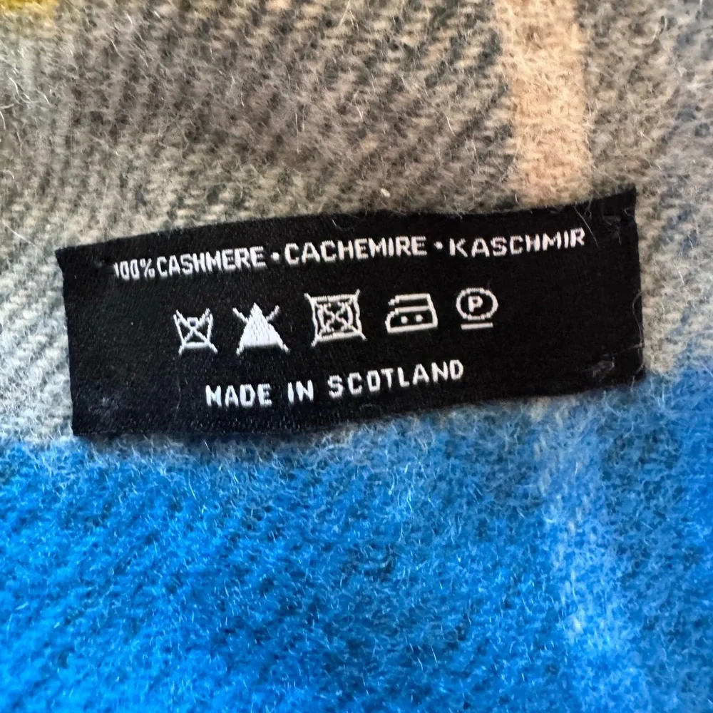 Men’s Scottish tartan Cashmere‎ plaid Blue and Gray Scarf